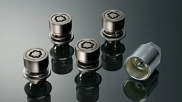 Genuine Lexus Japan 2022-2025 Lx Premium Wheel Locks Set (Black Chrome) 1