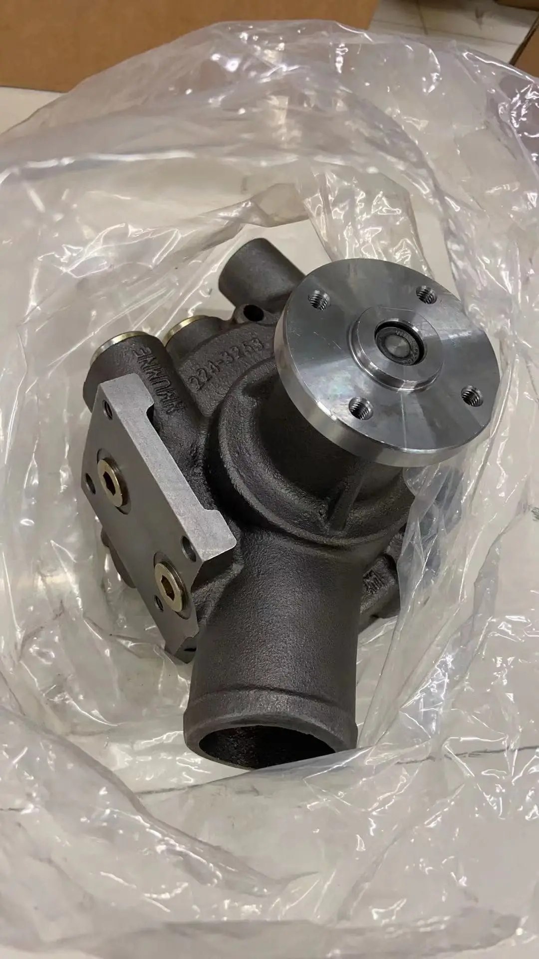 3502536 350-2536 210-9097 Water Pump For Caterpillar Cat C9 973C D6r D6t 1