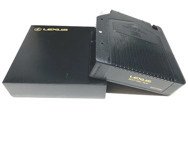 Genuine Lexus Japan 2000-2006 Multi-Disc Player Magazine 1