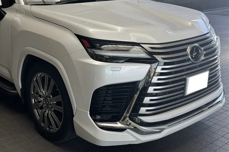 Genuine Lexus Japan 2022-2025 Lx Factory Painted Front Spoiler With Chrome Garnish 4