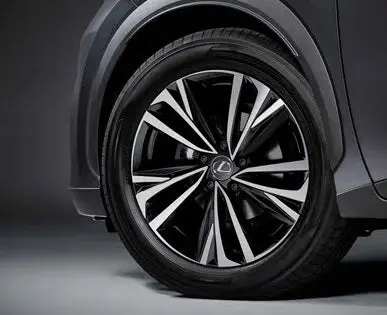 Genuine Lexus Japan 2024-2025 Lbx 18Inch Diamond Cut Premium Alloy Wheel Set (Set Of 4) 1