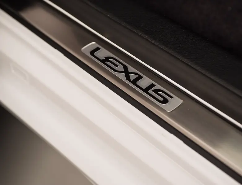 Genuine Lexus Japan 2014-2016 Is F-Sport Front Scuff Plate Set 1