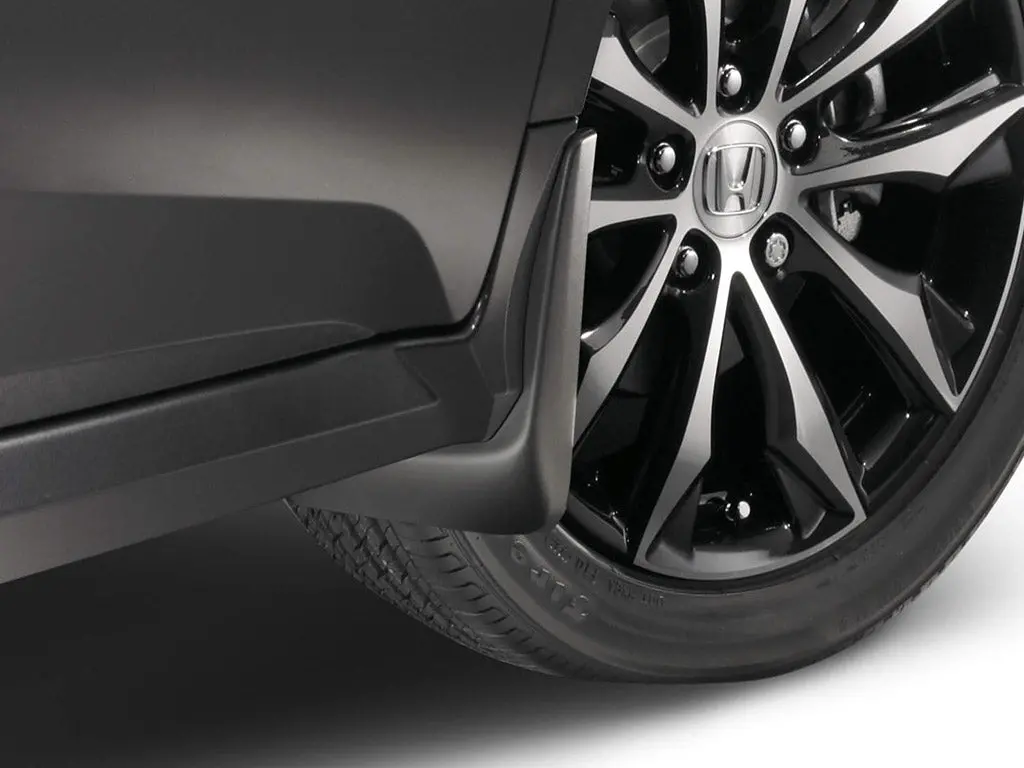 Genuine Honda 2016-2021 Civic Sedan Splash Guards 1