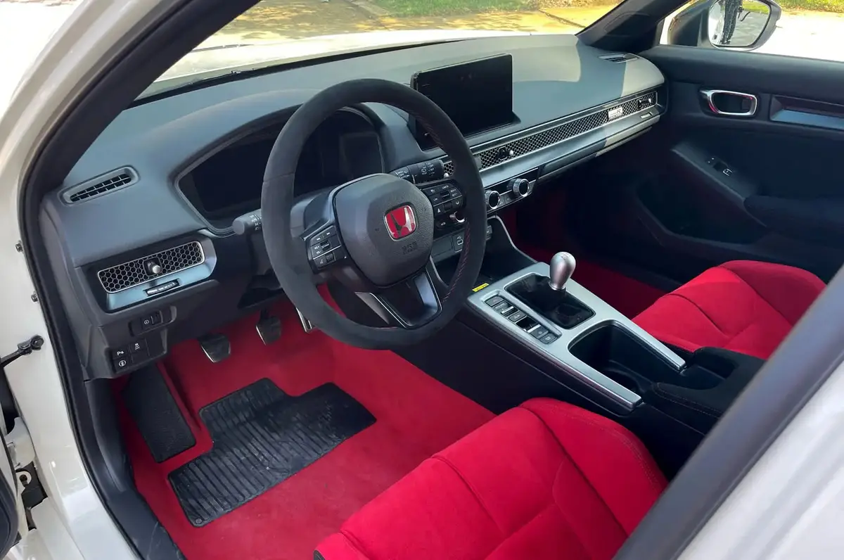 Genuine Honda 2023+ Civic Type-R Fl5 Alcantara Red Leather Steering Wheel Grip 1
