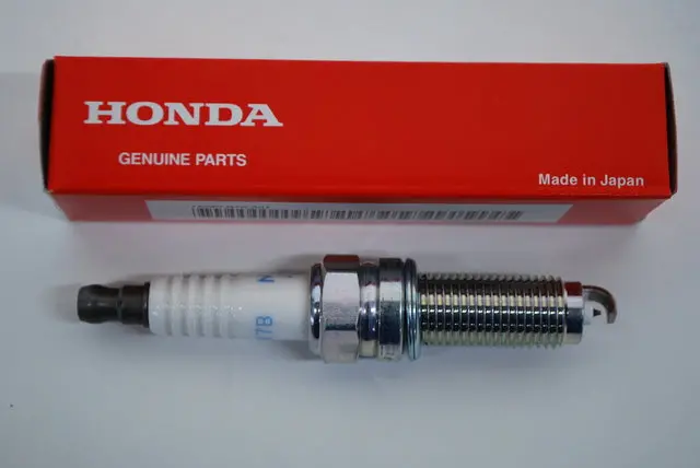 Genuine Honda (Ngk) Laser Iridium Spark Plug Ilzkar8j8sy Heat Range 8 1