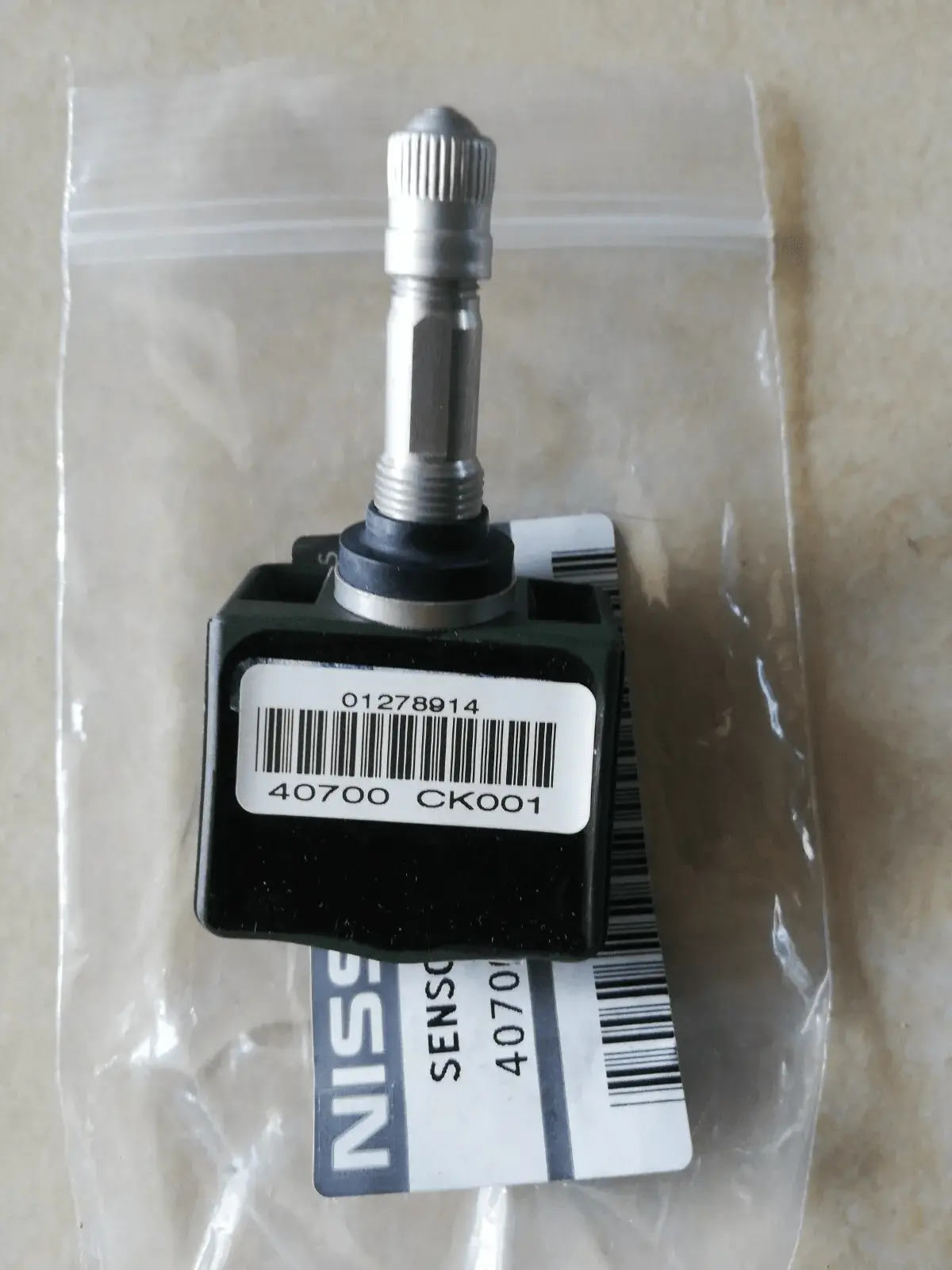 New Oem Genuine Nissan Sensor Unit-Tire Pressure 40700-Ck001 Tpms Sensor 1