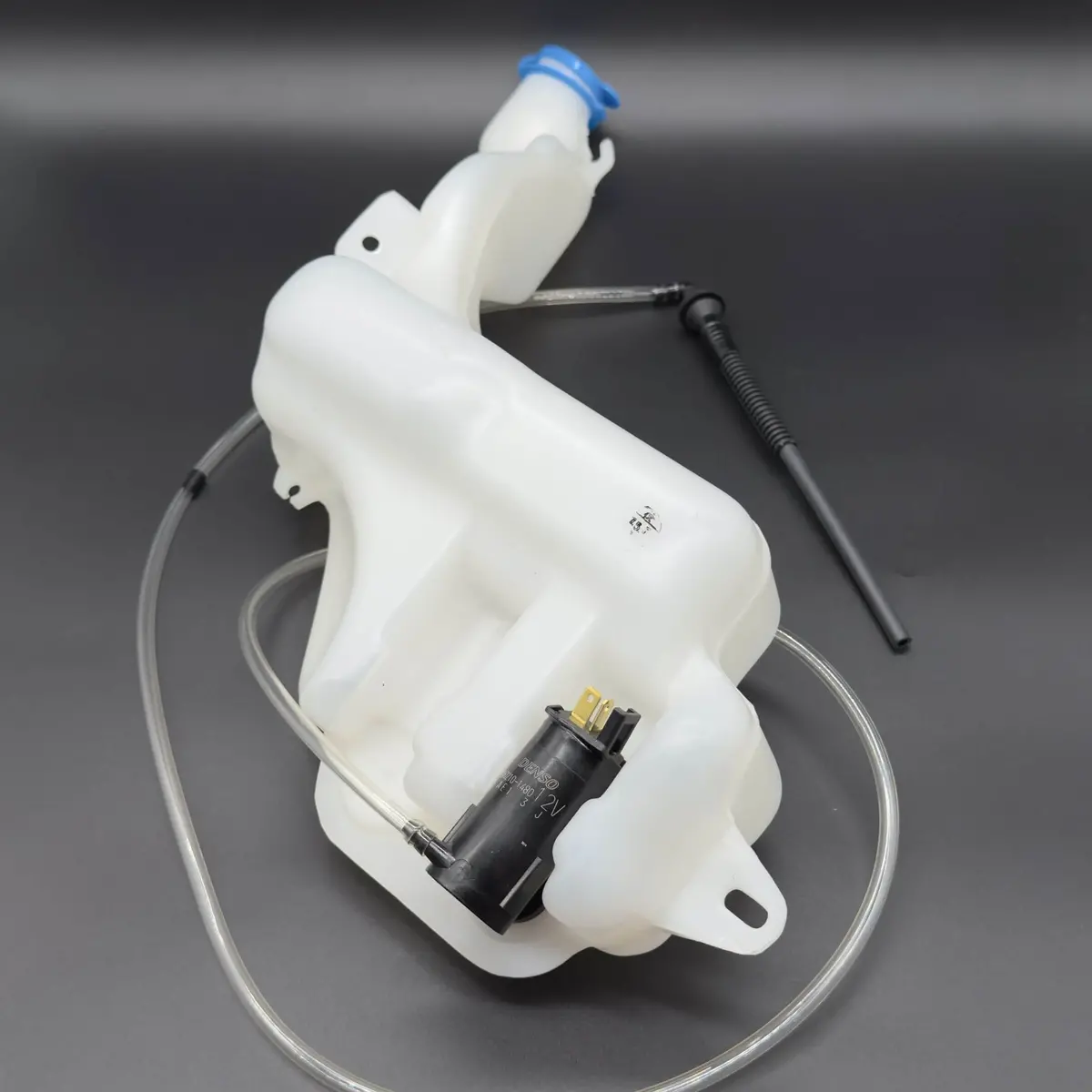 Windshield Wiper Fluid Reservoir Tank Assembly With Pump - Subaru Sambar Dias Wagon Tw1, Tw2 Models - 1999-2012 1